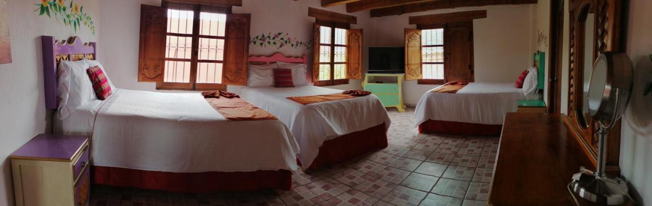 Hotel Tierra Maya San Cristóbal de Las Casas Екстериор снимка