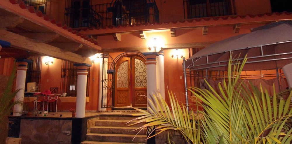 Hotel Tierra Maya San Cristóbal de Las Casas Екстериор снимка